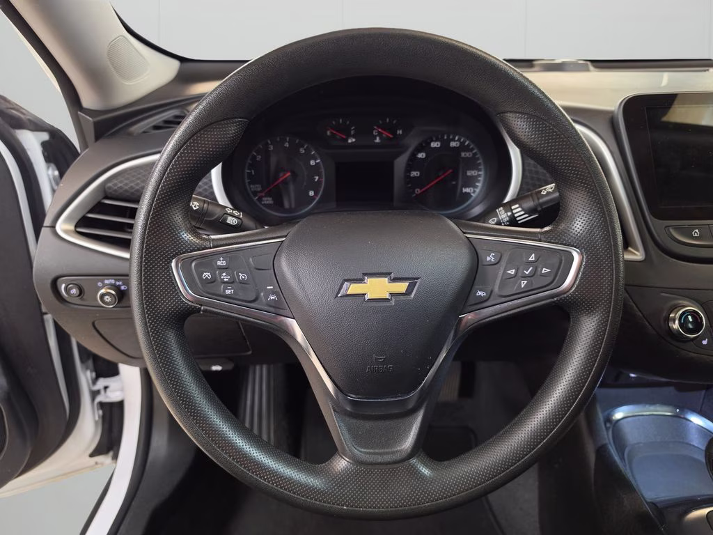 2025 Summit White Chevrolet Malibu LT FWD Sedan
