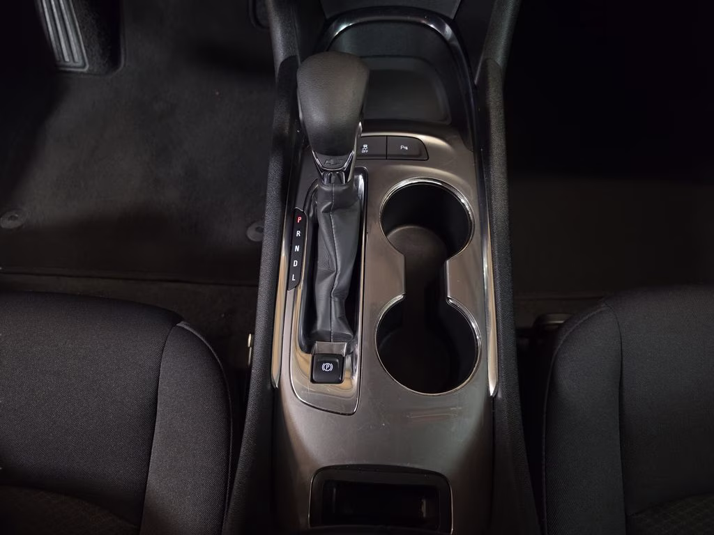 2025 Summit White Chevrolet Malibu LT FWD Sedan