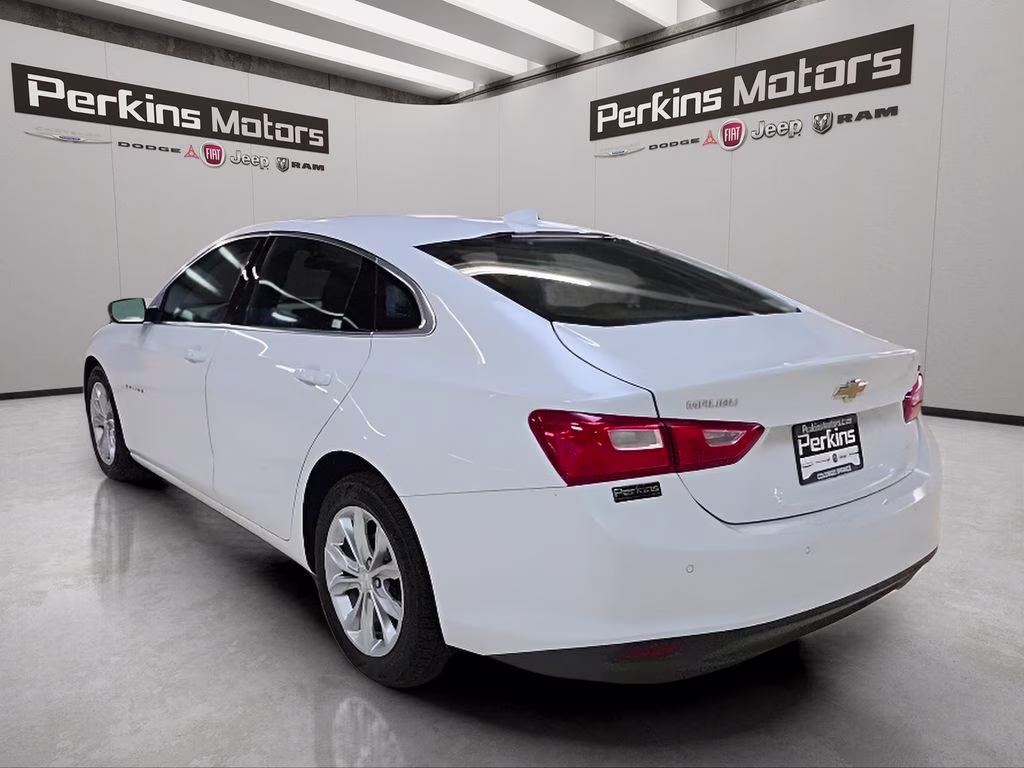 2025 Summit White Chevrolet Malibu LT FWD Sedan