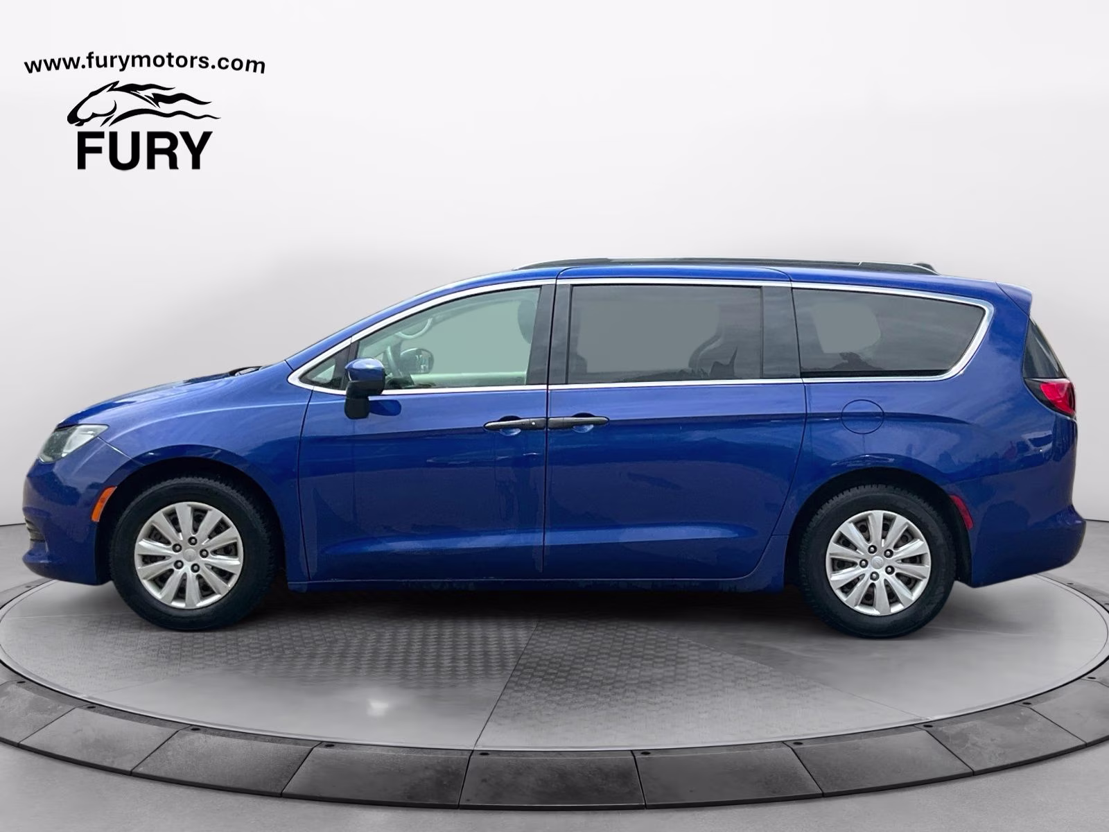2019 Ocean Blue Metallic Chrysler Pacifica L FWD Van
