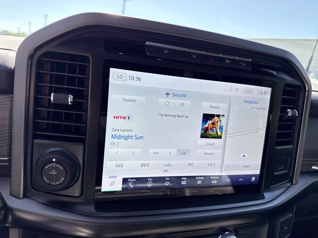 2023 Star White Metallic Tri-Coat Ford F-150 Platinum 4X4 Truck