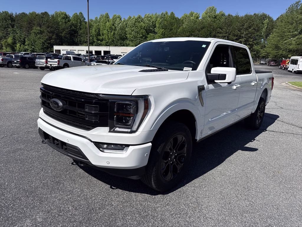 2023 Star White Metallic Tri-Coat Ford F-150 Platinum 4X4 Truck