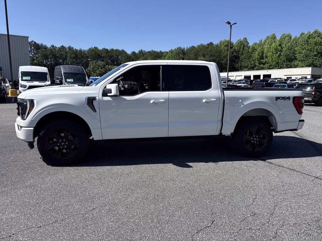 2023 Star White Metallic Tri-Coat Ford F-150 Platinum 4X4 Truck