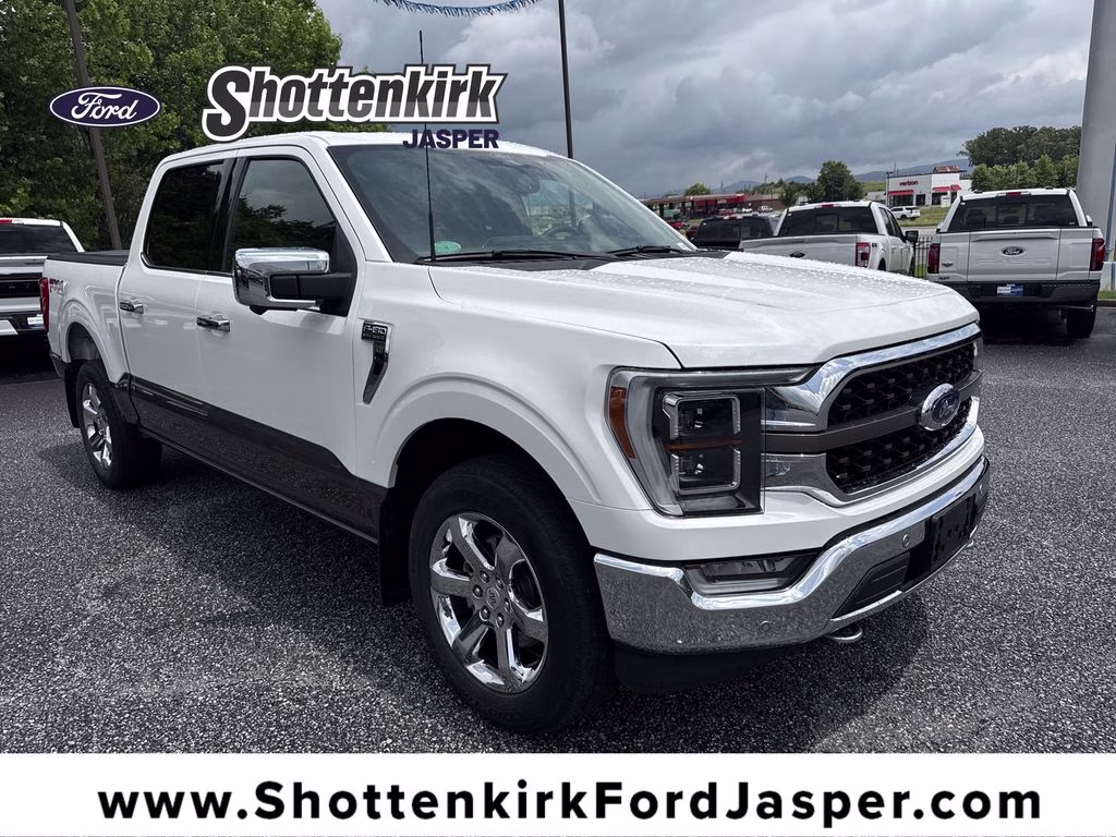 2022 Star White Metallic Tri-Coat Ford F-150 King Ranch 4X4 Truck