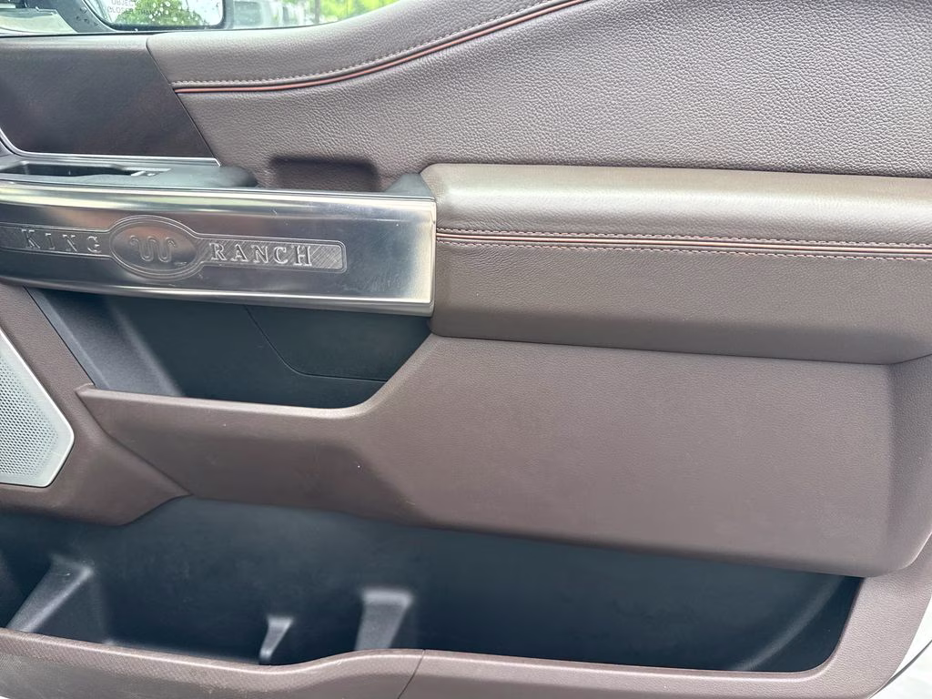 2022 Star White Metallic Tri-Coat Ford F-150 King Ranch 4X4 Truck