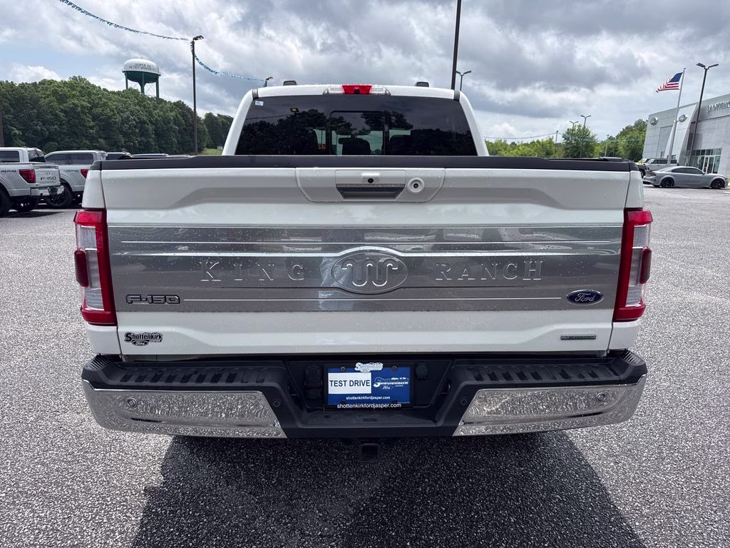 2022 Star White Metallic Tri-Coat Ford F-150 King Ranch 4X4 Truck
