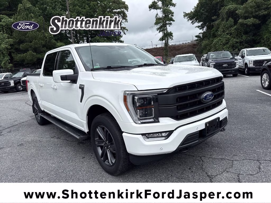 2023 Star White Metallic Tri-Coat Ford F-150 Lariat 4X4 Truck