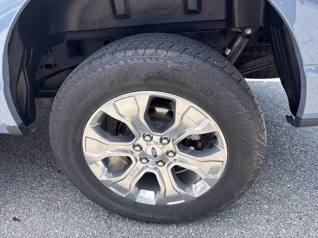 2023 Azure Gray Metallic Tri-Coat Ford F-150 Platinum 4X4 Truck