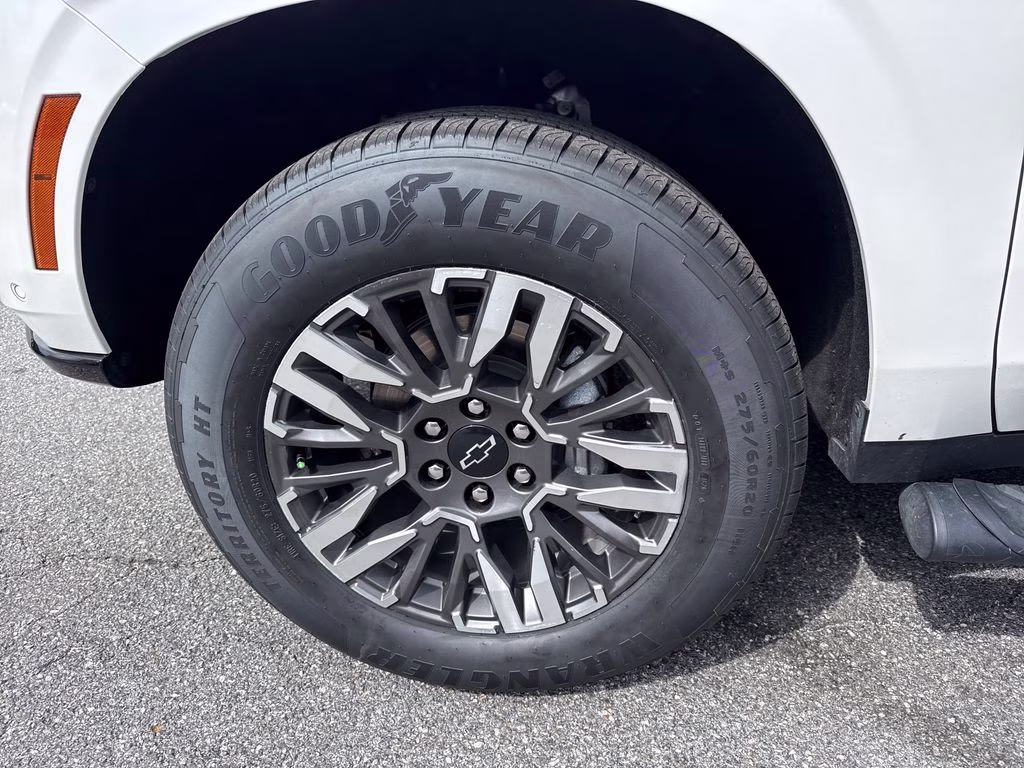 2025 Iridescent Pearl Tricoat Chevrolet Tahoe Z71 4X4 SUV