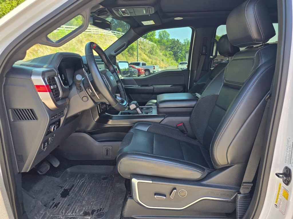 2023 Oxford White Ford F-150 Raptor 4X4 Truck