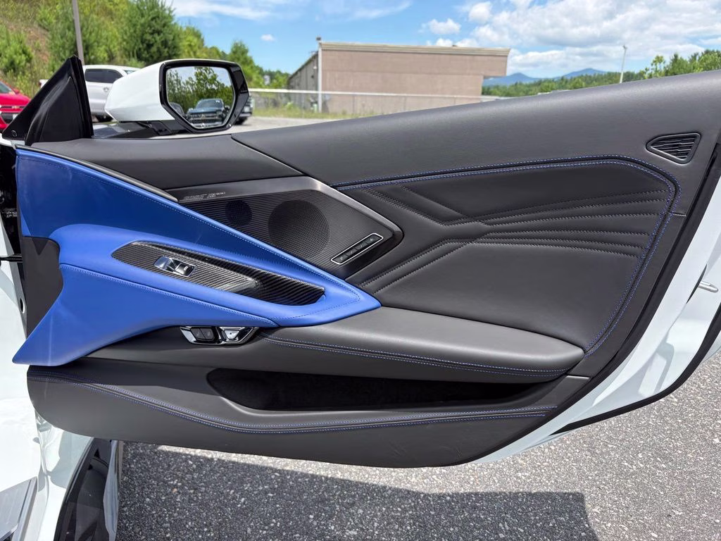 2026 Arctic White Chevrolet Corvette Z06 RWD Convertible