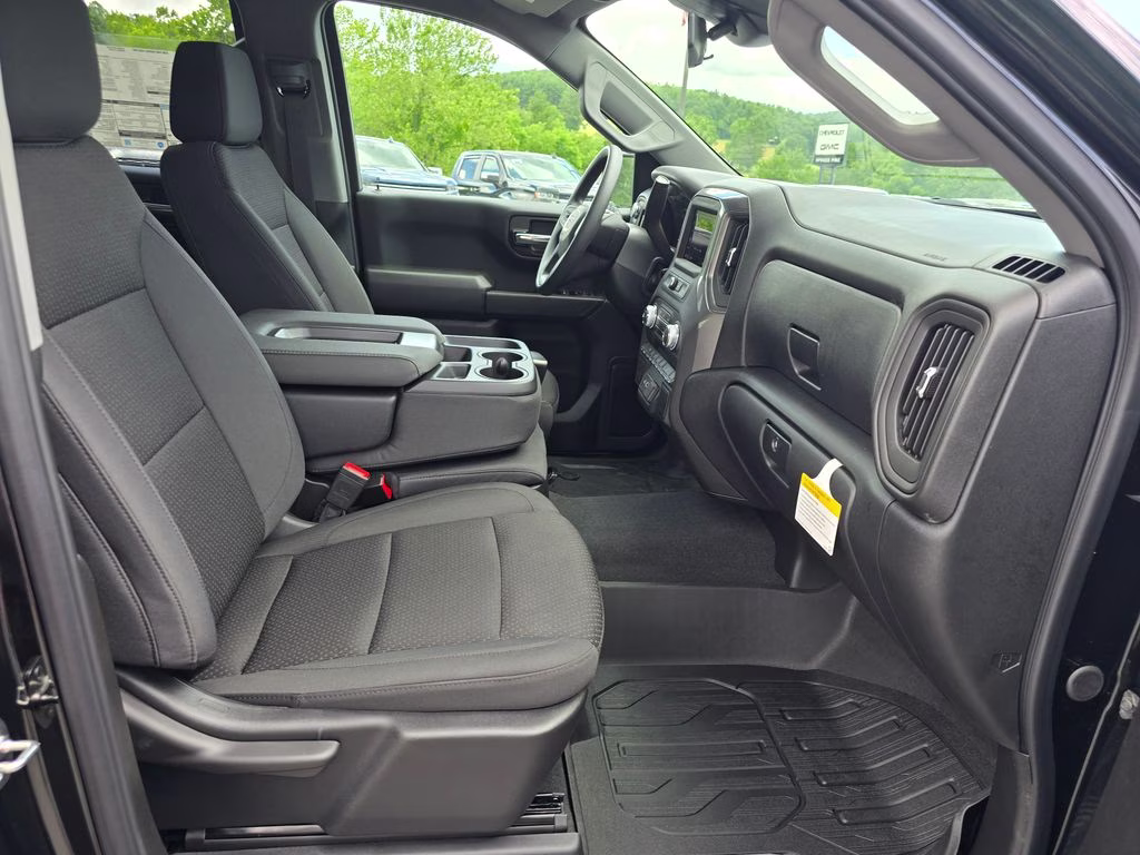 2026 Onyx Black GMC Sierra 1500 Pro 4X4 Truck