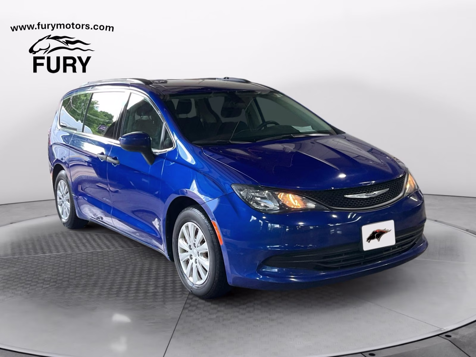 2019 Ocean Blue Metallic Chrysler Pacifica L FWD Van