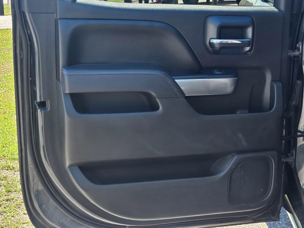 2017 Graphite Metallic Chevrolet Silverado 1500 LT RWD Truck