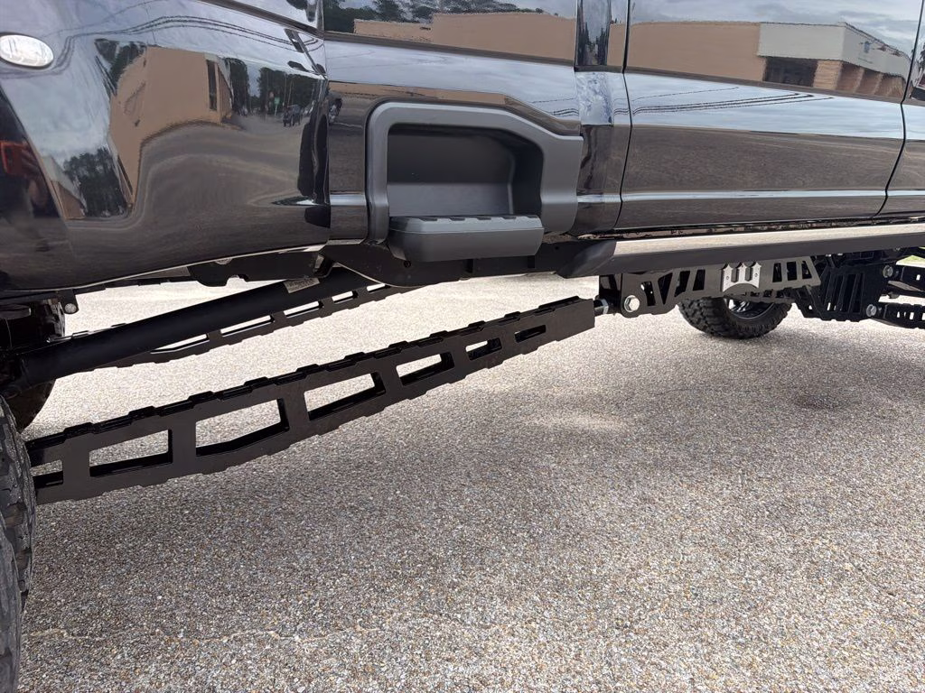 2024 Agate Black Metallic Ford Super Duty F-450 DRW Platinum 4X4 Truck