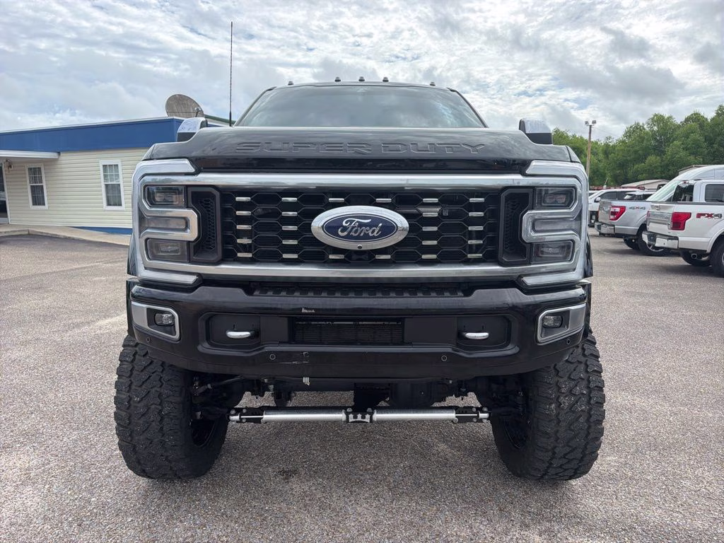 2024 Agate Black Metallic Ford Super Duty F-450 DRW Platinum 4X4 Truck