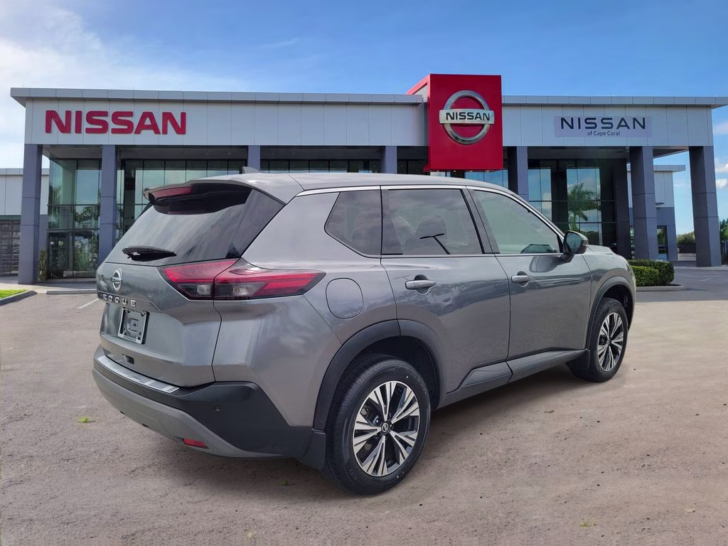 2021 Gun Metallic Nissan Rogue SV FWD SUV