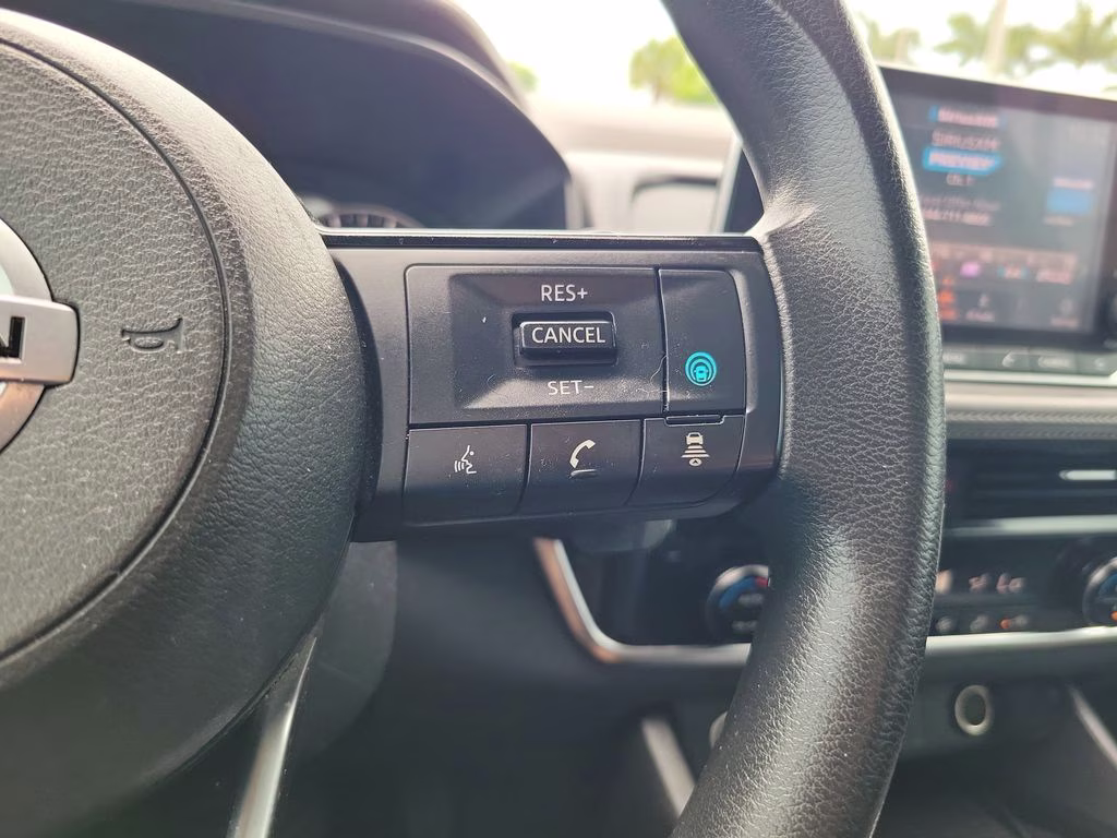 2021 Gun Metallic Nissan Rogue SV FWD SUV