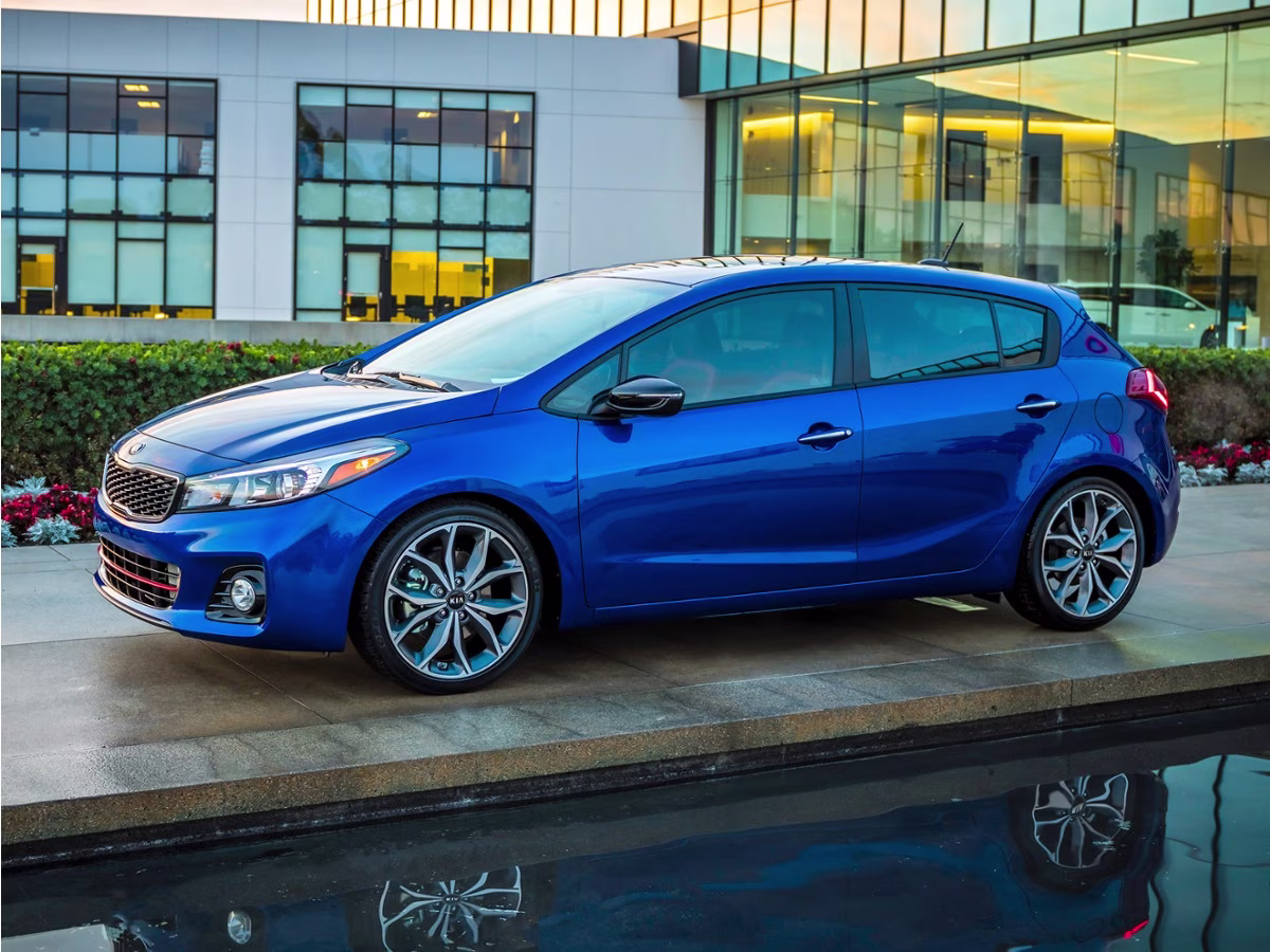 2017 Kia Forte LX AT's photo