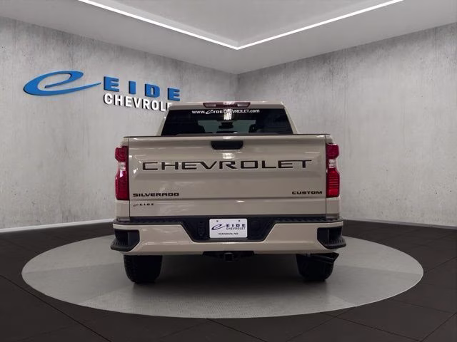 2026 Summit White Chevrolet Silverado 1500 Custom 4X4 Truck