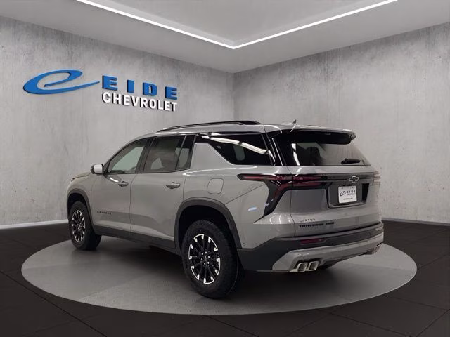 2026 Sterling Gray Metallic Chevrolet Traverse Z71 AWD SUV
