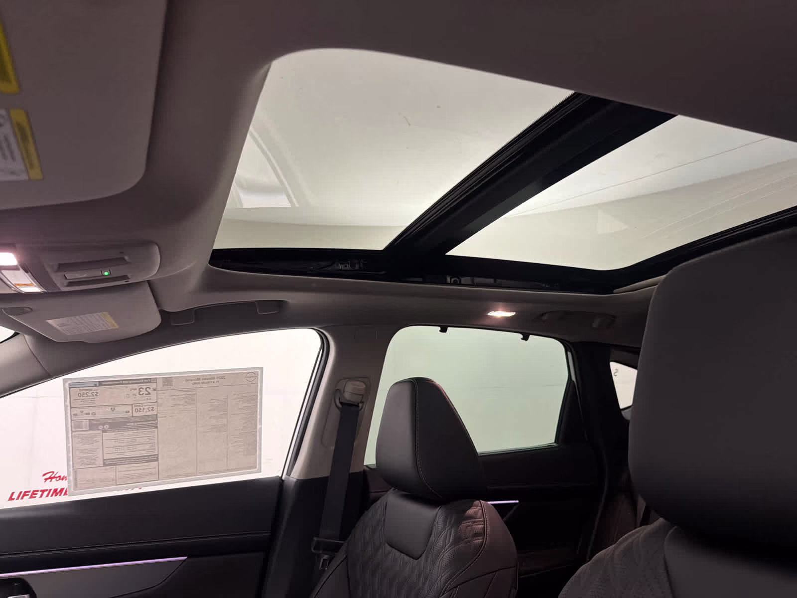 2026 Everest White Pearl Tricoat Nissan Murano Platinum AWD SUV