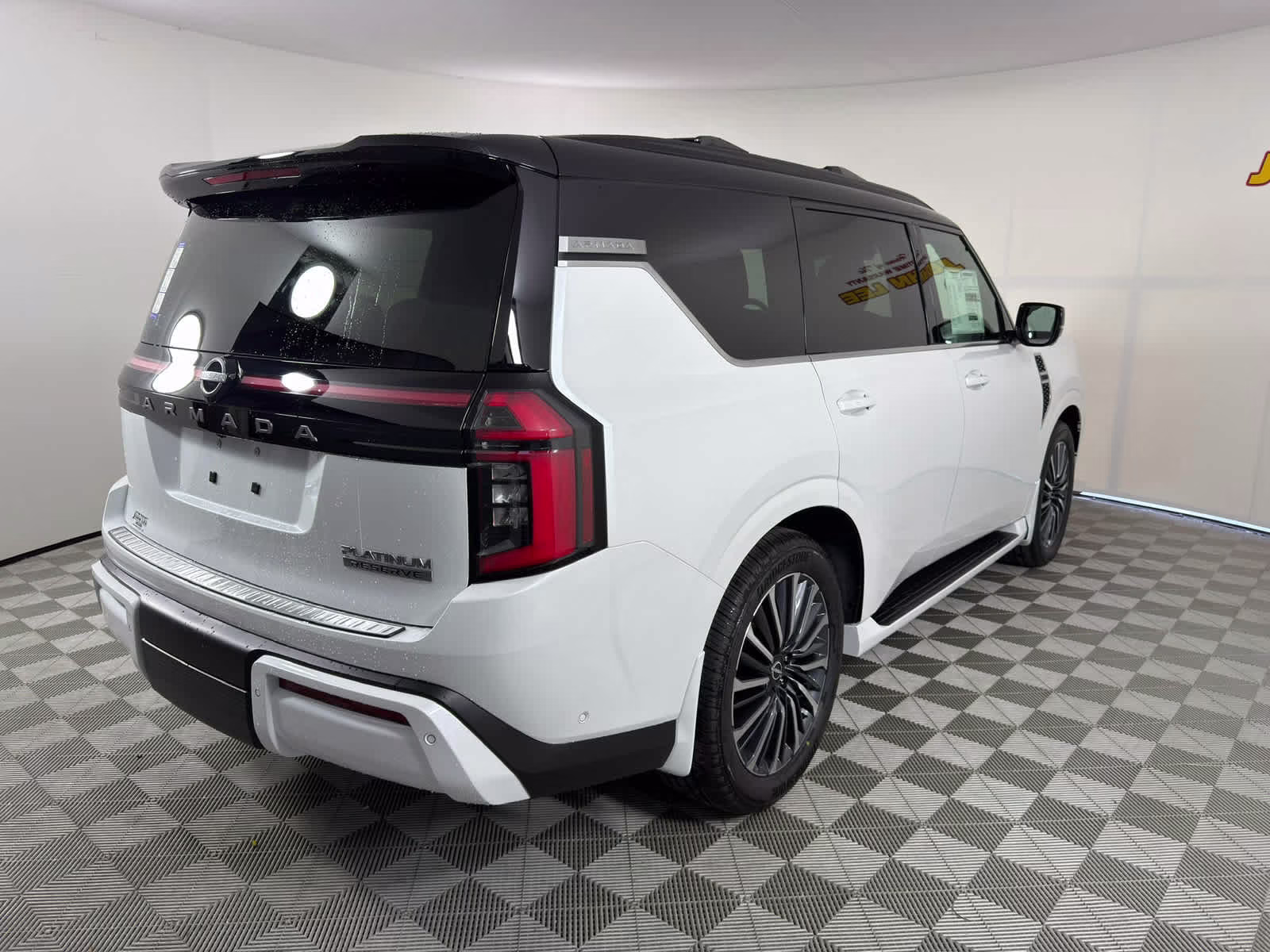 2026 Everest White Pearl Tricoat/Super Black Nissan Armada Platinum Reserve 4X4 SUV
