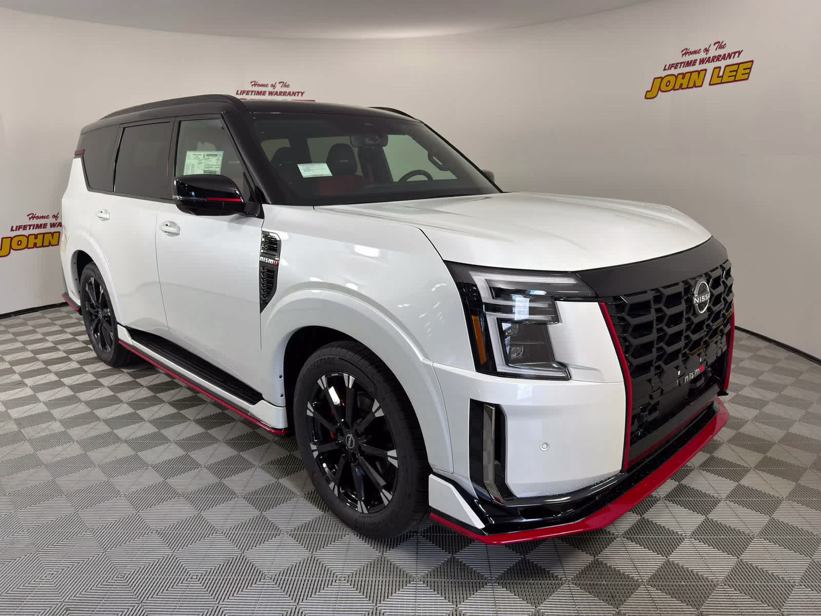 2026 Everest White Pearl Tricoat/Super Black Nissan Armada NISMO 4X4 SUV
