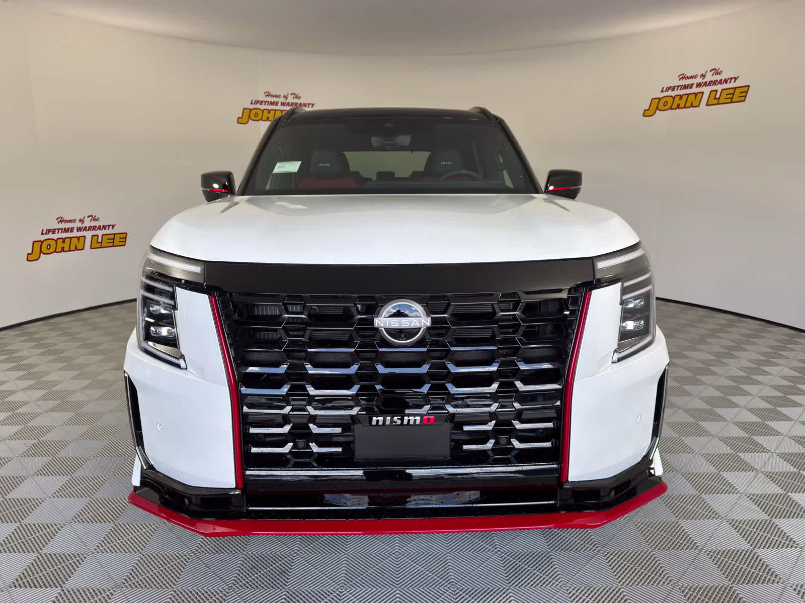 2026 Everest White Pearl Tricoat/Super Black Nissan Armada NISMO 4X4 SUV