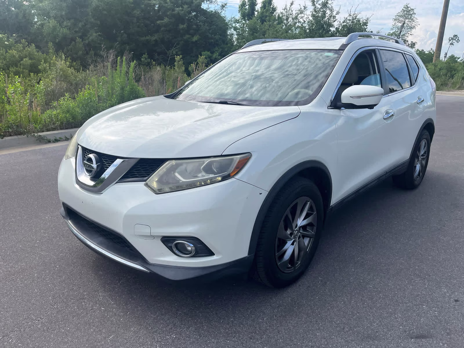 2015 Nissan Rogue SL FWD's photo