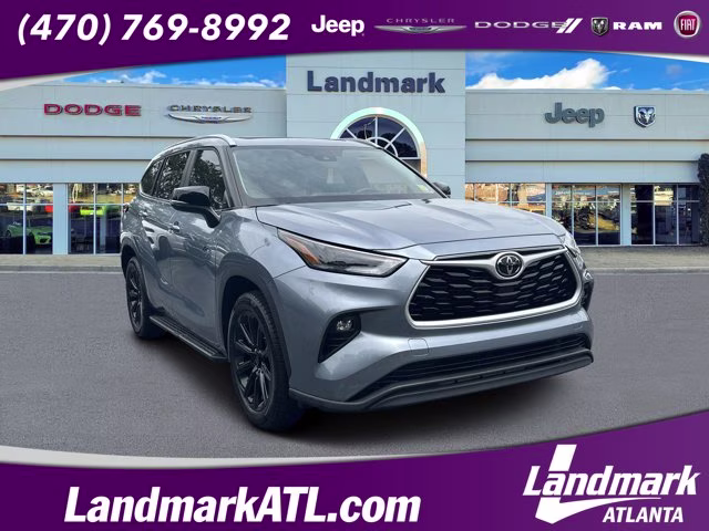 2023 Moon Dust Toyota Highlander XLE FWD FWD SUV