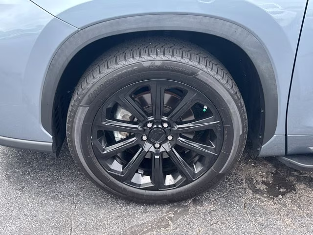 2023 Moon Dust Toyota Highlander XLE FWD FWD SUV