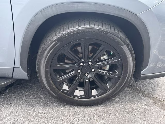 2023 Moon Dust Toyota Highlander XLE FWD FWD SUV