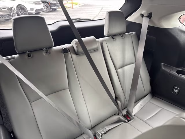 2023 Moon Dust Toyota Highlander XLE FWD FWD SUV