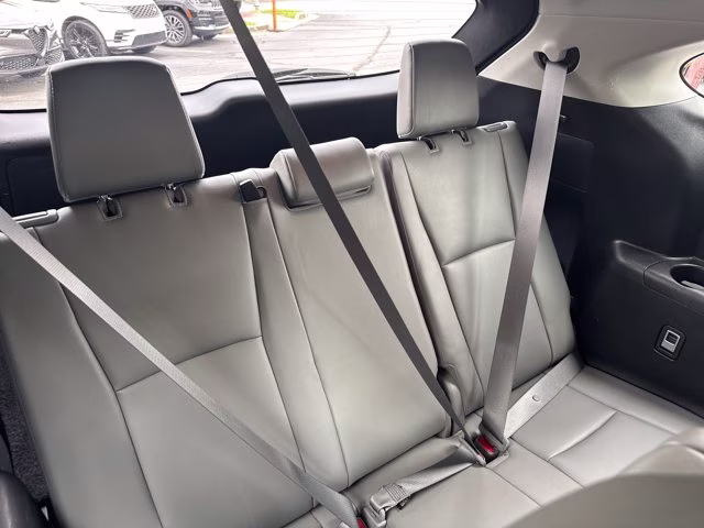 2023 Moon Dust Toyota Highlander XLE FWD FWD SUV