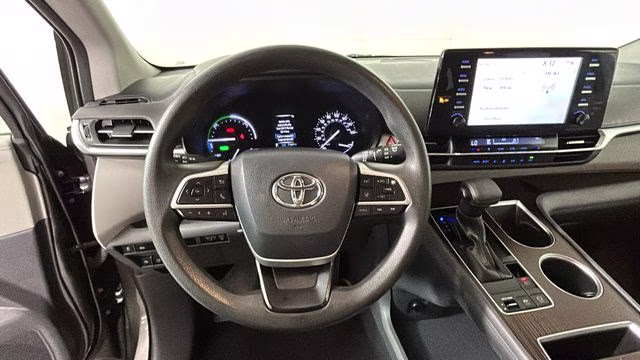 2021 Predawn Gray Mica Toyota Sienna LE FWD Van
