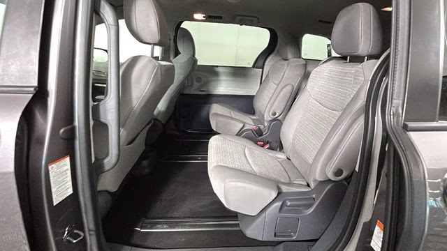 2021 Predawn Gray Mica Toyota Sienna LE FWD Van