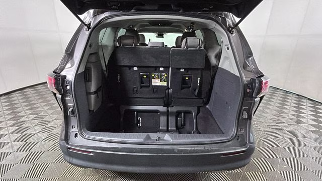 2021 Predawn Gray Mica Toyota Sienna LE FWD Van