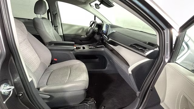 2021 Predawn Gray Mica Toyota Sienna LE FWD Van