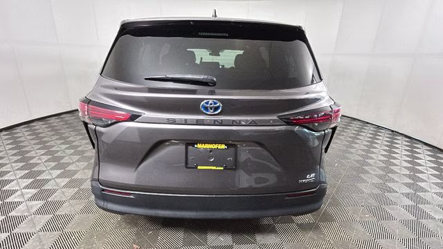 2021 Predawn Gray Mica Toyota Sienna LE FWD Van