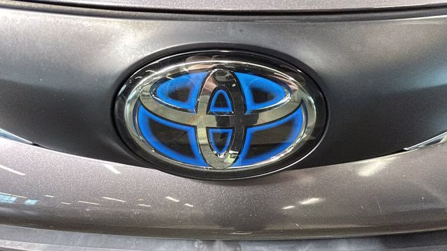 2021 Predawn Gray Mica Toyota Sienna LE FWD Van