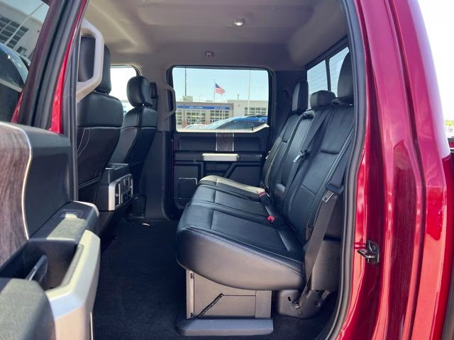 2018 Ruby Red Metallic Ford Super Duty F-350 SRW Lariat 4X4 Truck