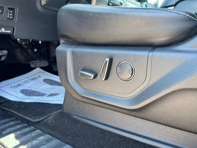 2018 Ruby Red Metallic Ford Super Duty F-350 SRW Lariat 4X4 Truck