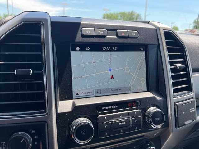 2018 Ruby Red Metallic Ford Super Duty F-350 SRW Lariat 4X4 Truck