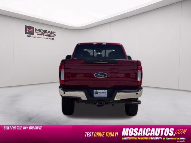 2018 Ruby Red Metallic Ford Super Duty F-350 SRW Lariat 4X4 Truck