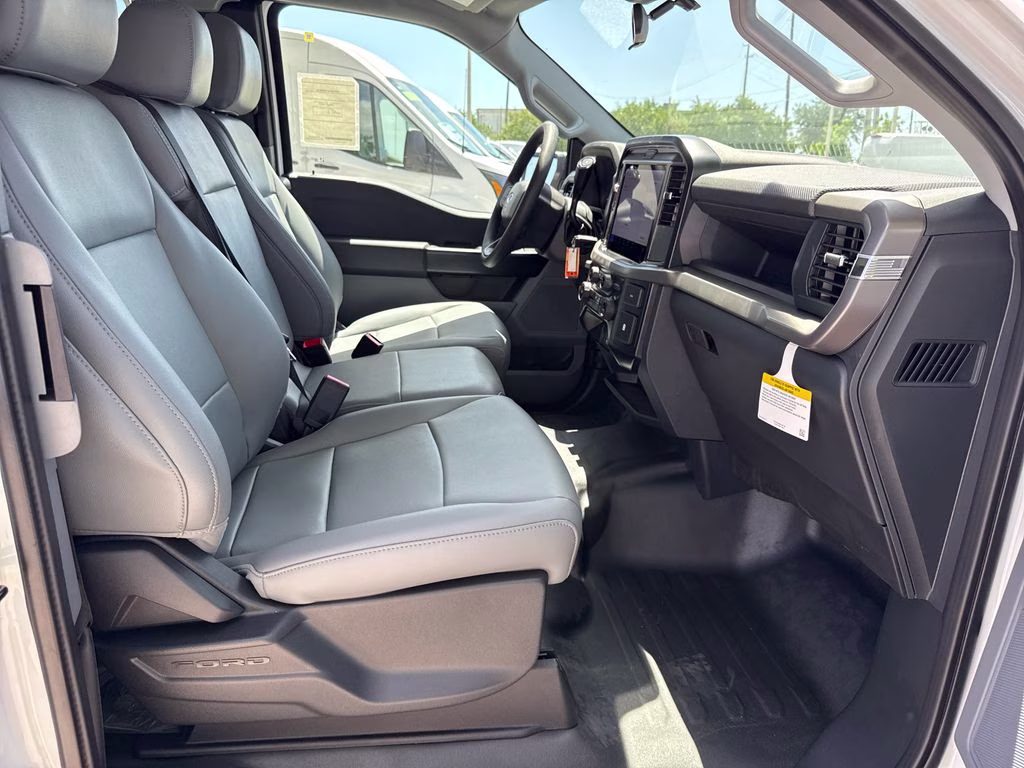 2026 Oxford White Ford F-150 XL RWD Truck
