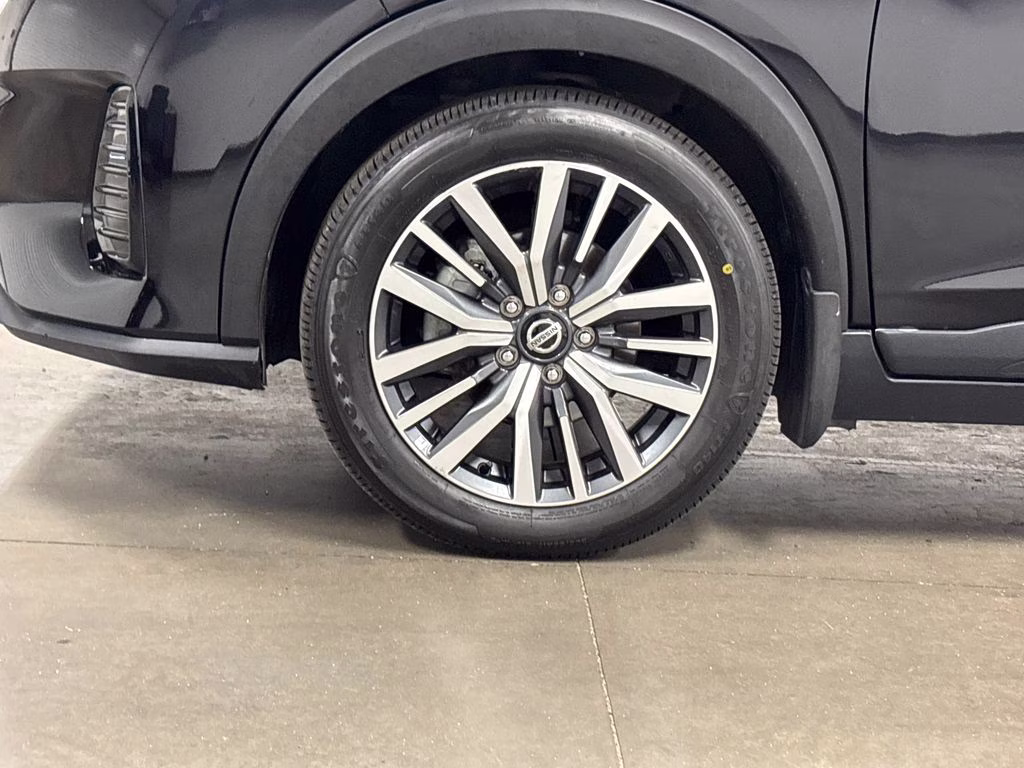 2023 Super Black Nissan Kicks SV FWD SUV