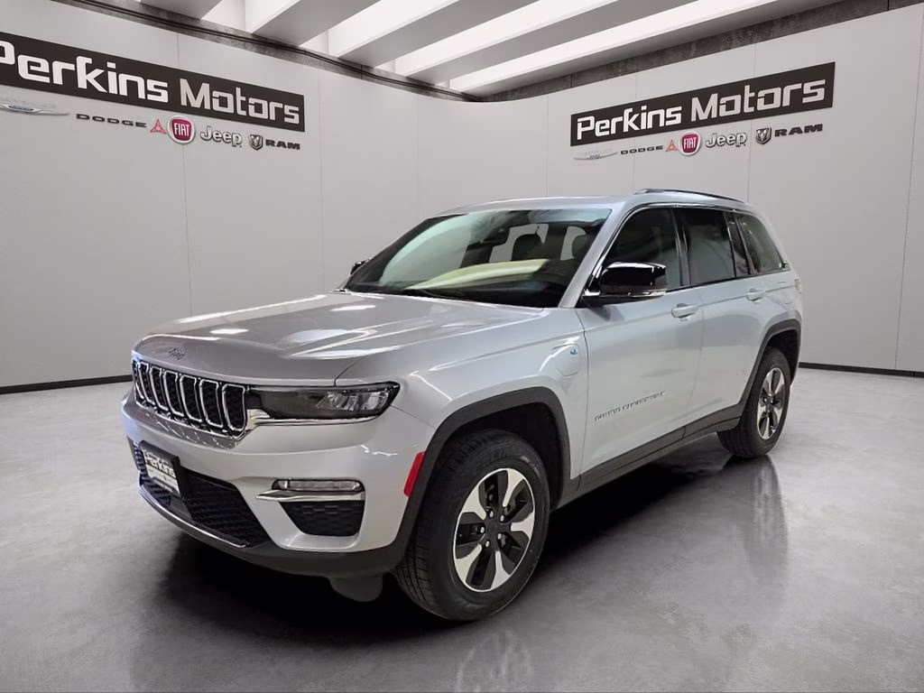 2024 Jeep Grand Cherokee 4xe 4x4's photo