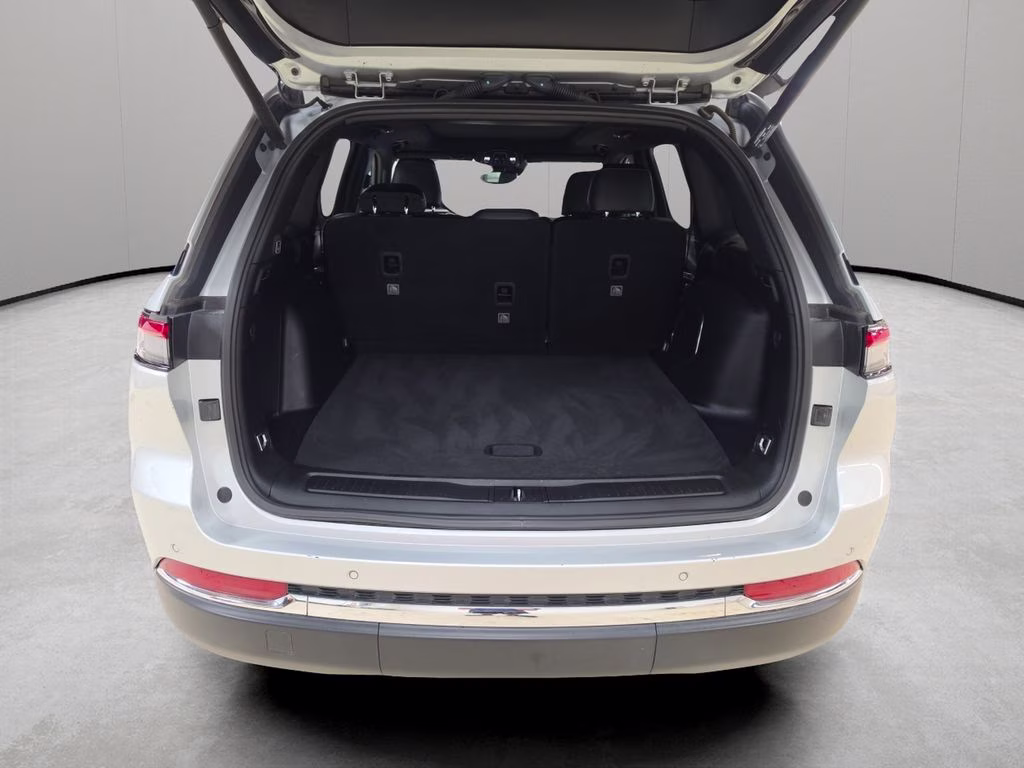 2024 Silver Zynith Jeep Grand Cherokee 4xe 4xe 4X4 SUV