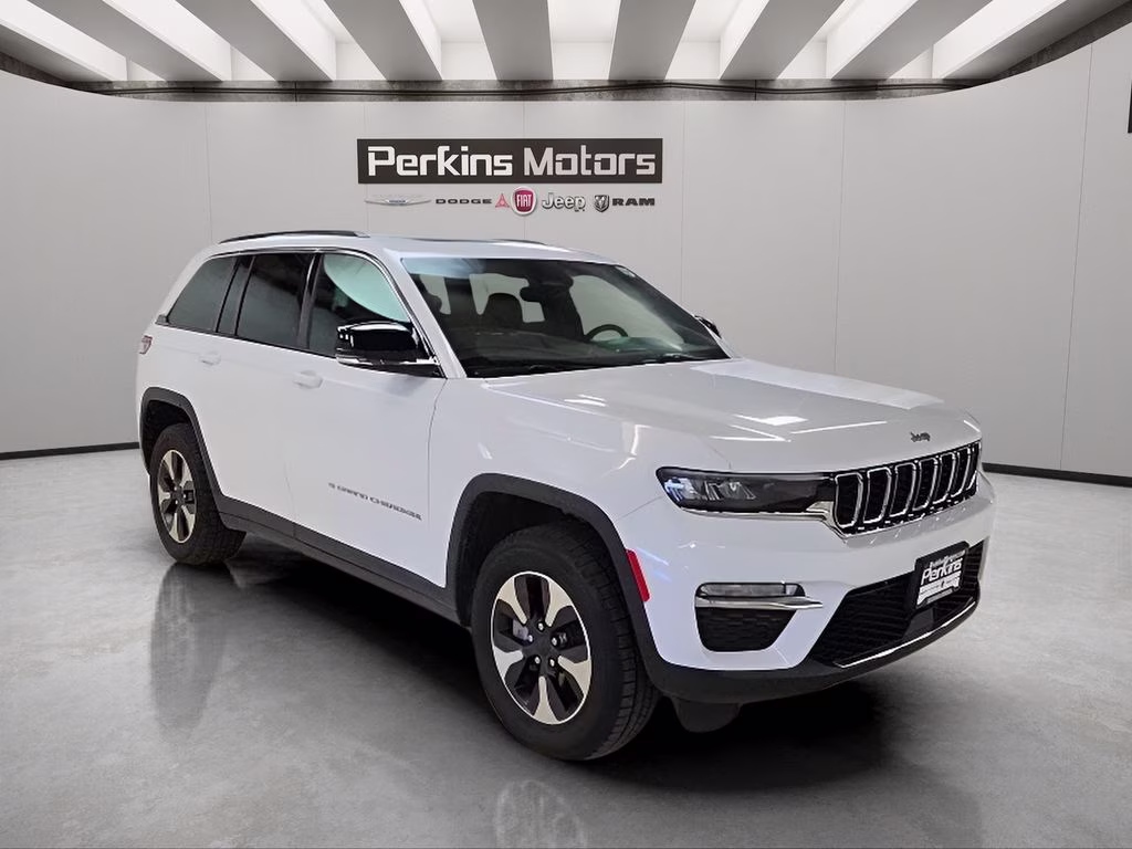 2024 Bright White Clearcoat Jeep Grand Cherokee 4xe 4xe 4X4 SUV